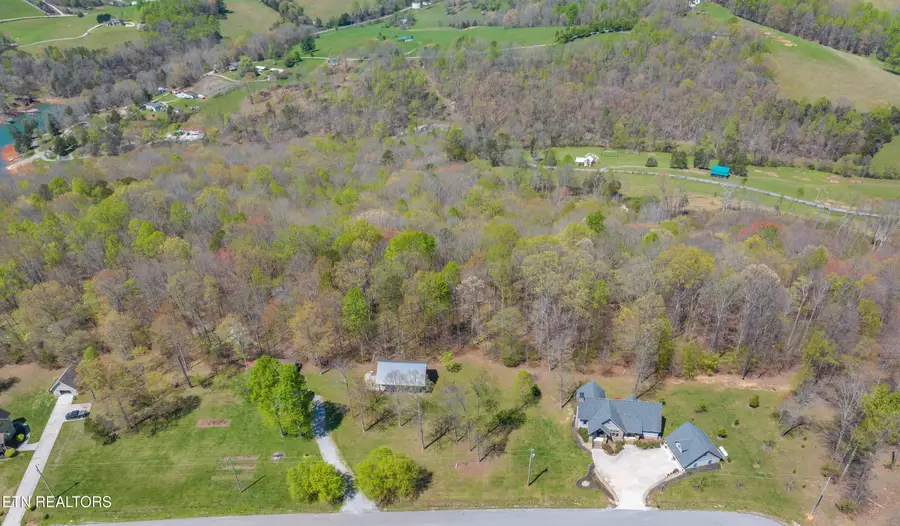 195 Kennedys Loop, Lafollette, TN 37766 - #2