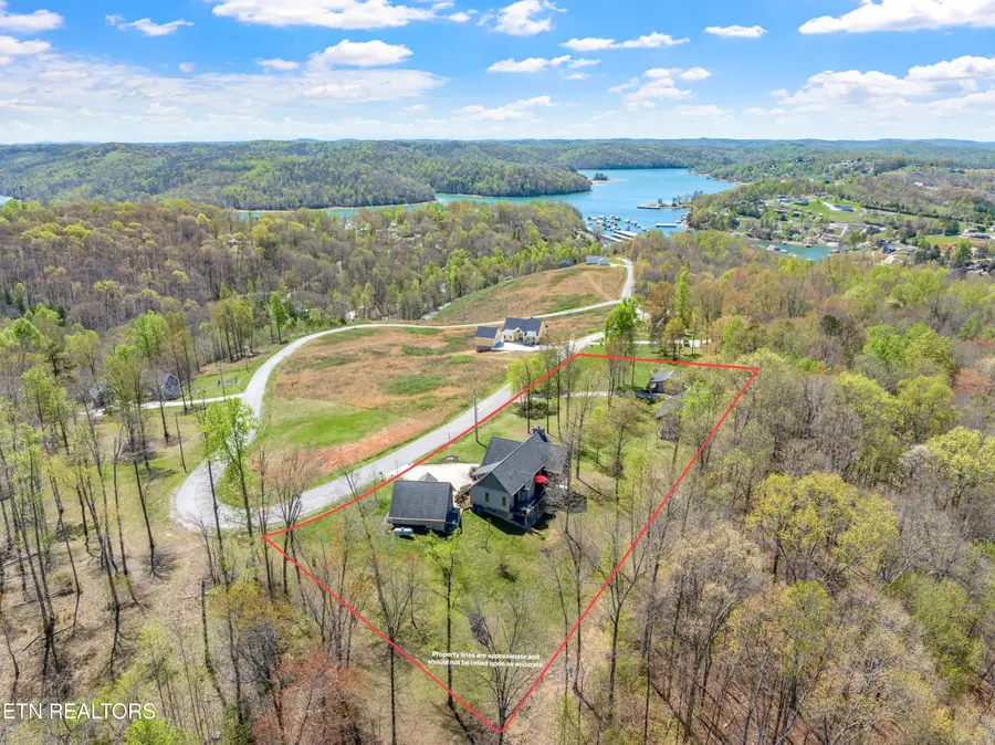 195 Kennedys Loop, Lafollette, TN 37766 - #3