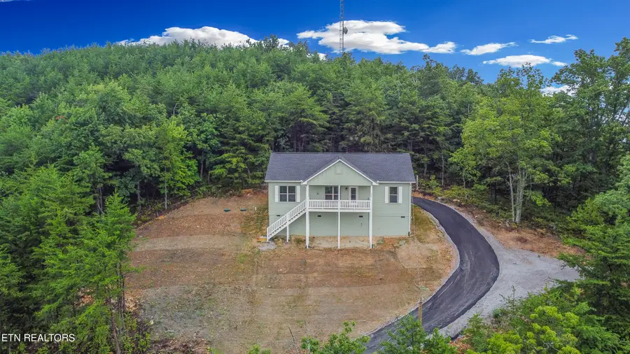 2609 Mountain Blvd, Sevierville, TN 37876 - #2