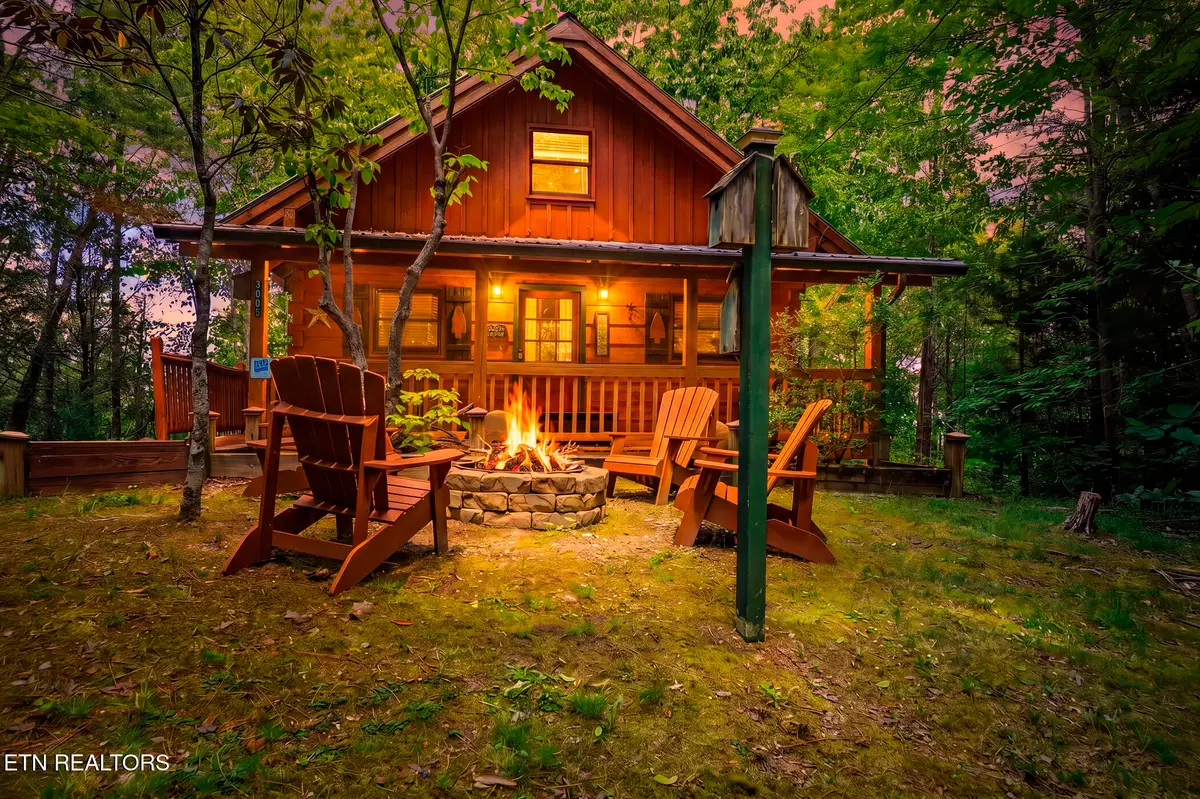 3005 Mountain Memories Way, Sevierville, TN 37876 - #1
