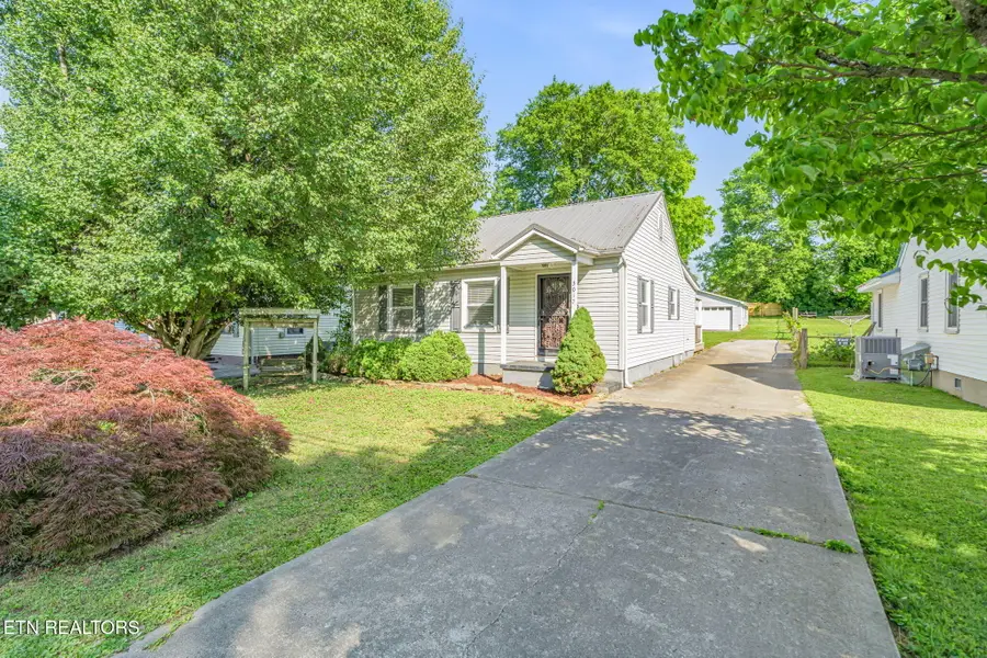 3017 Boright Drive, Knoxville, TN 37917 - #3