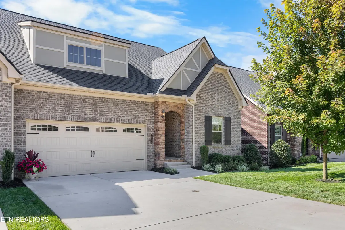 2637 Sugarberry Rd, Knoxville, TN 37932 - #1