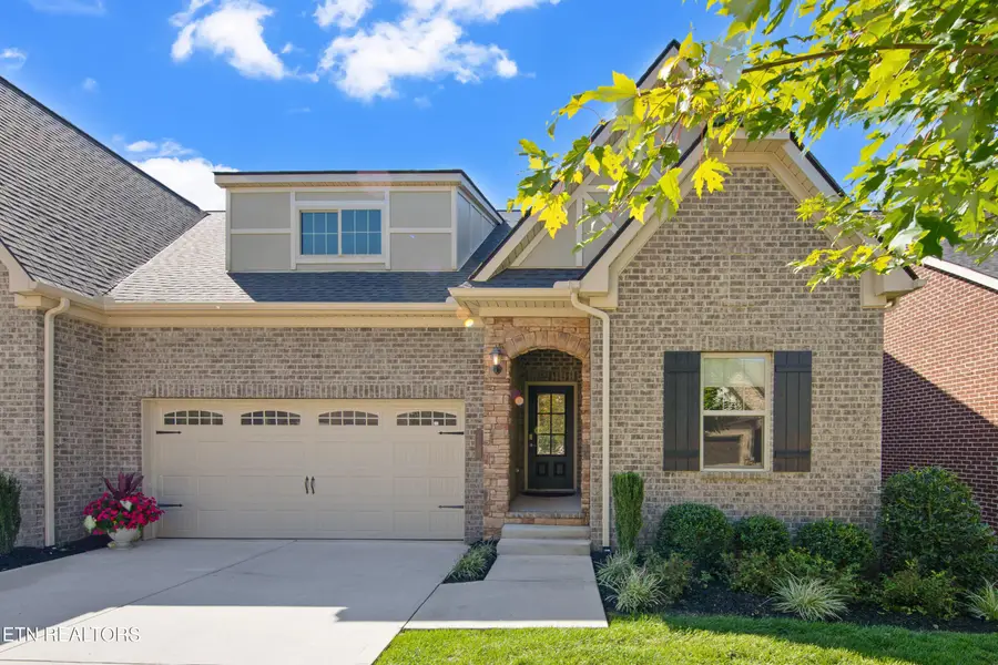 2637 Sugarberry Rd, Knoxville, TN 37932 - #2