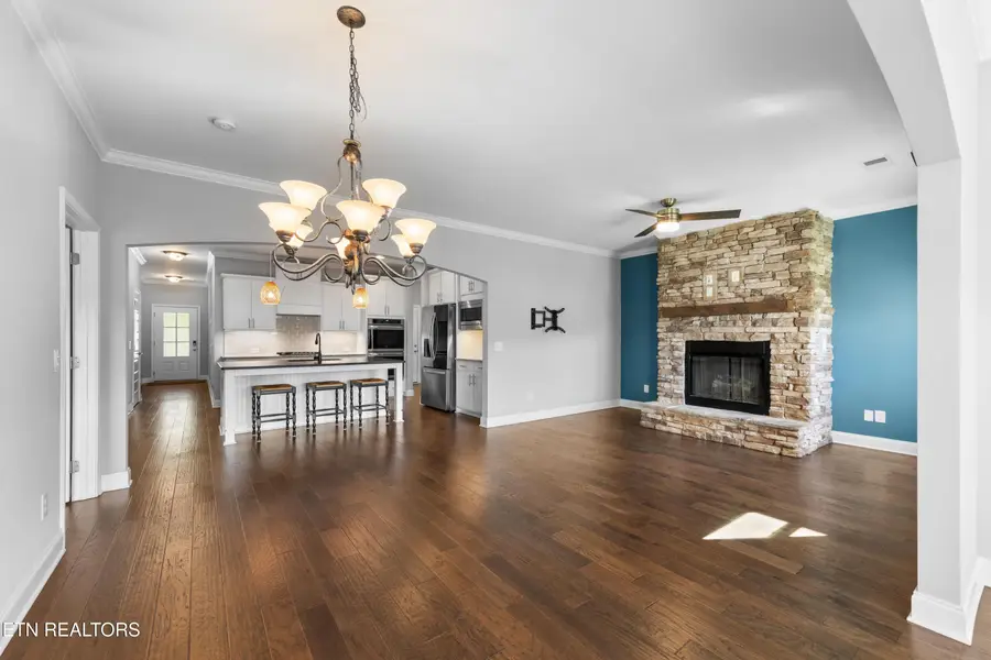 2637 Sugarberry Rd, Knoxville, TN 37932 - #3