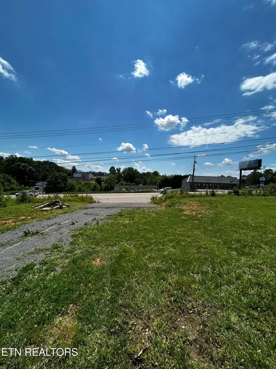 11730 Chapman Hwy, Seymour, TN 37865 - #2