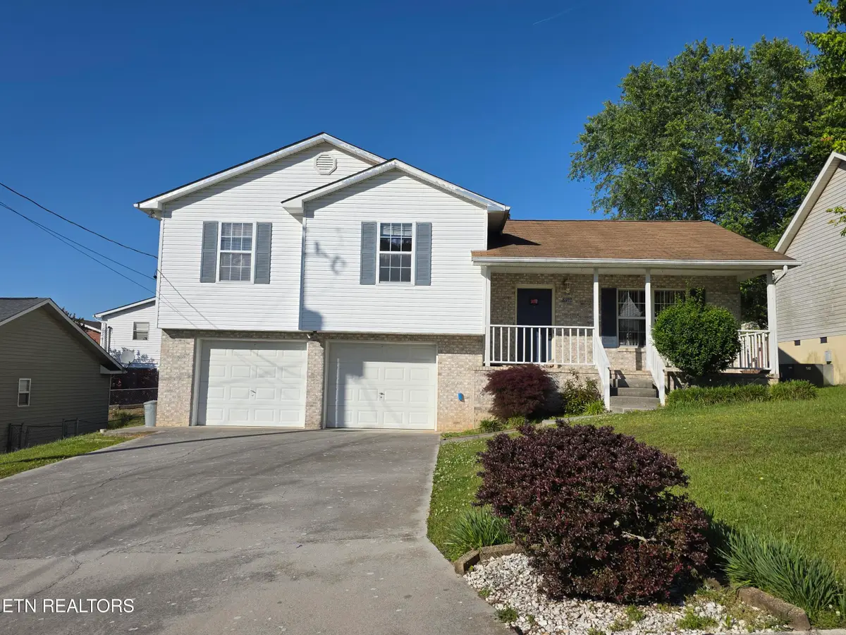 8912 Heathercrest Drive, Powell, TN 37849 - #1