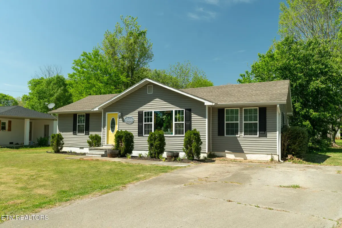 912 Barnabas St, Athens, TN 37303 - #1