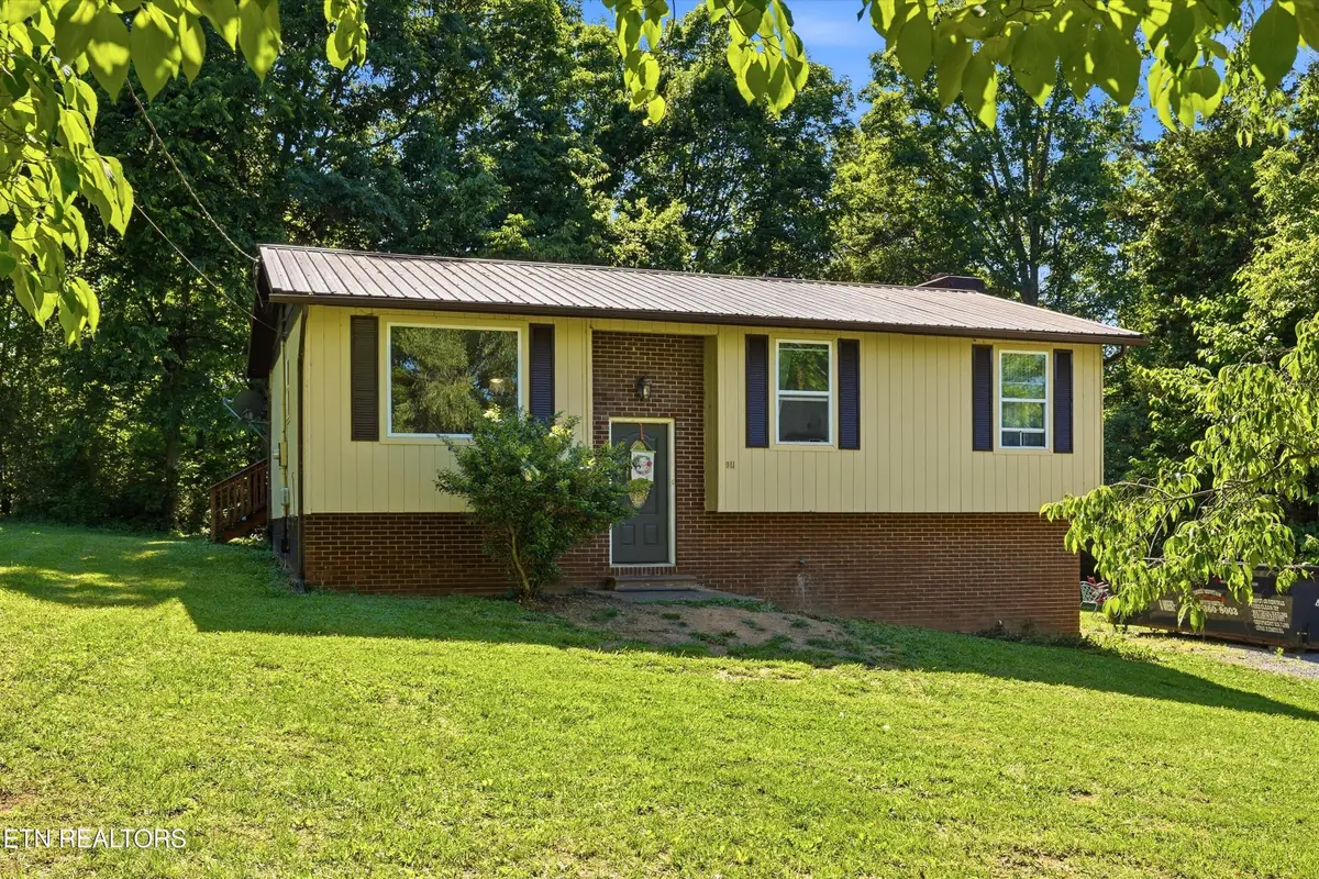 911 Coker Rd, Maryville, TN 37801 - #1