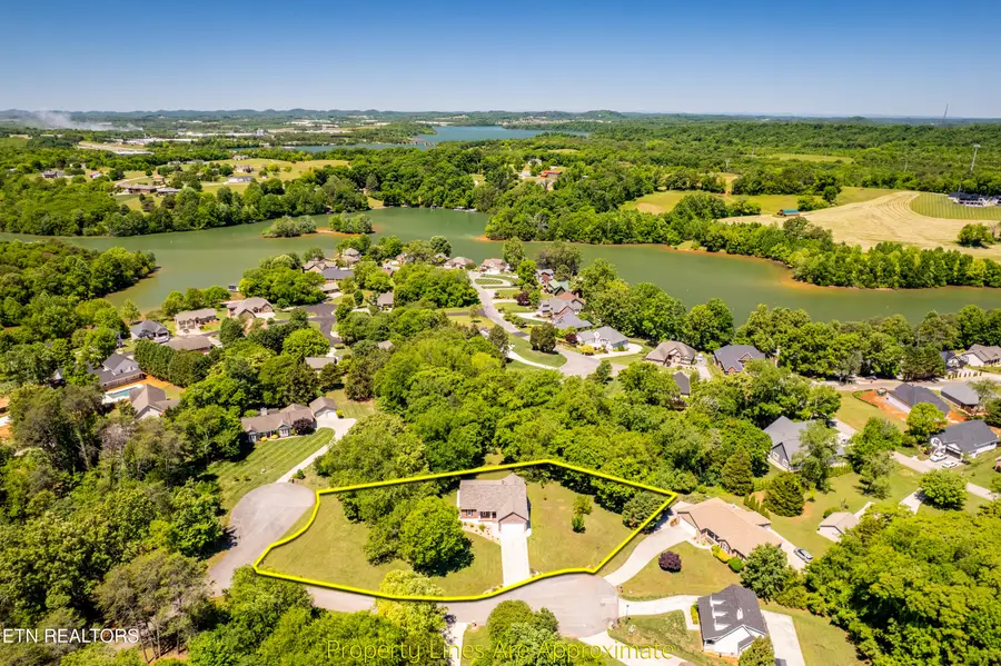 1303 Apache Court, Maryville, TN 37801 - #3