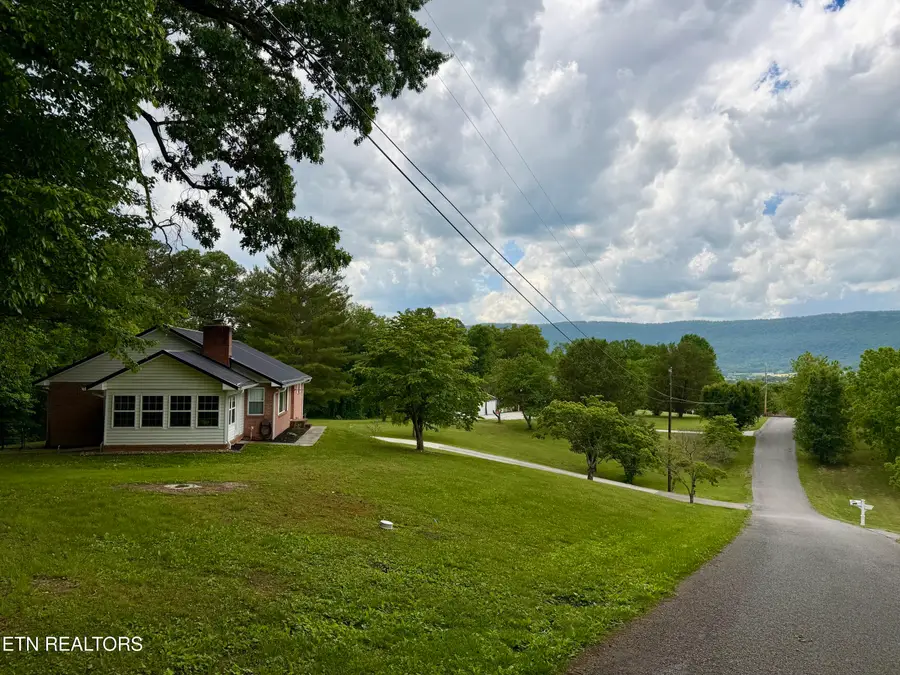 688 Stiner Lane, Lafollette, TN 37766 - #2