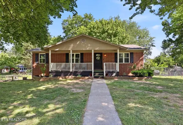 3106 NW Sycamore View Court, Knoxville, TN 37921