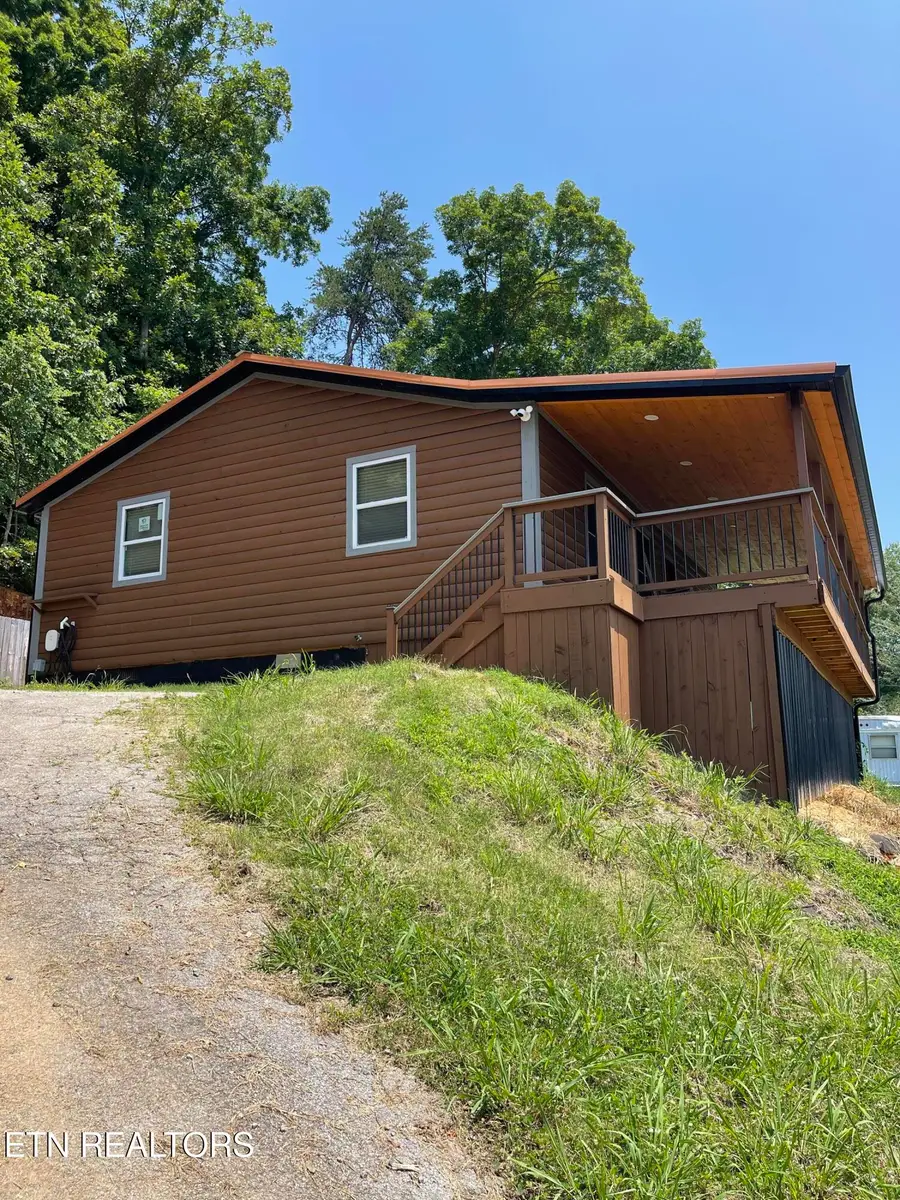 1908 Inskip Lane, Dandridge, TN 37725 - #2
