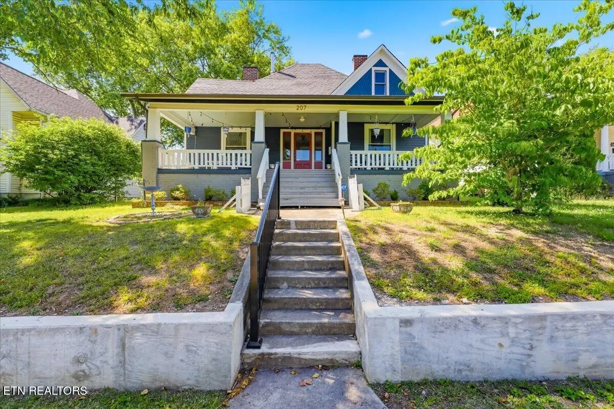 207 E Oak Hill Ave, Knoxville, TN 37917 - #1