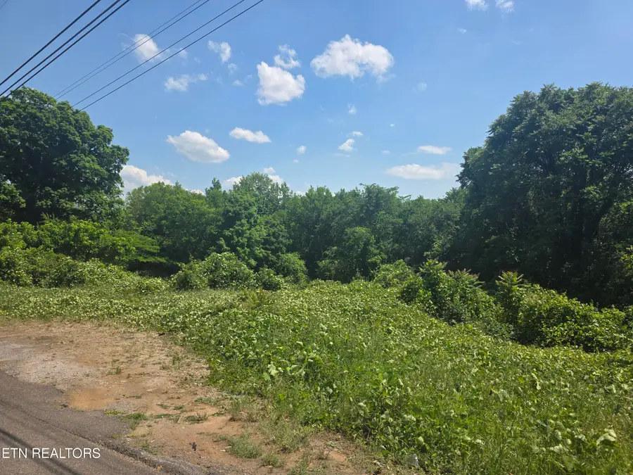 805 Beaman Lake Rd, Knoxville, TN 37914 - #2