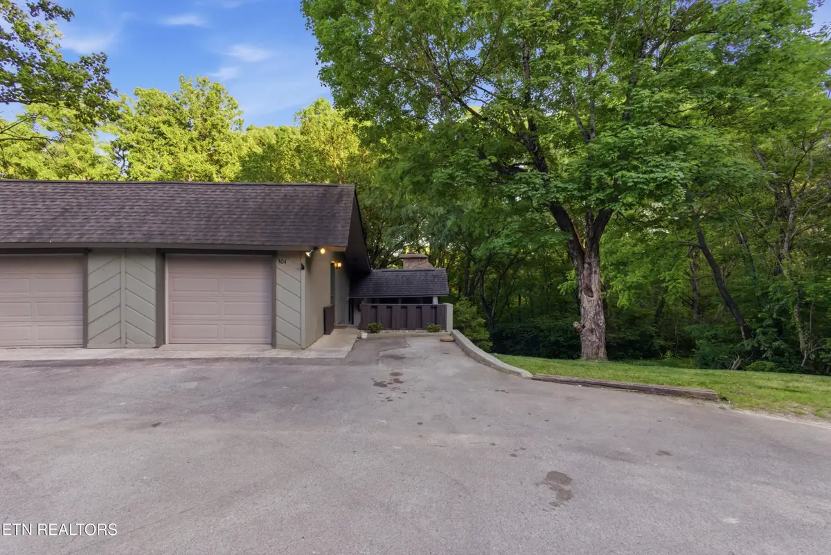 1900 Ridgecrest Drive #304, Knoxville, TN 37918 - #1
