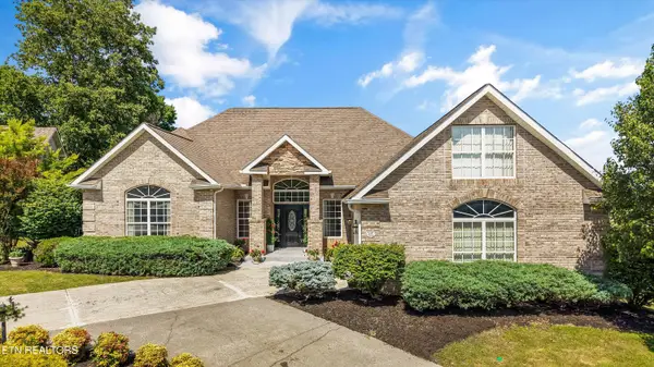 435 Royal Oaks Drive, Maryville, TN 37801
