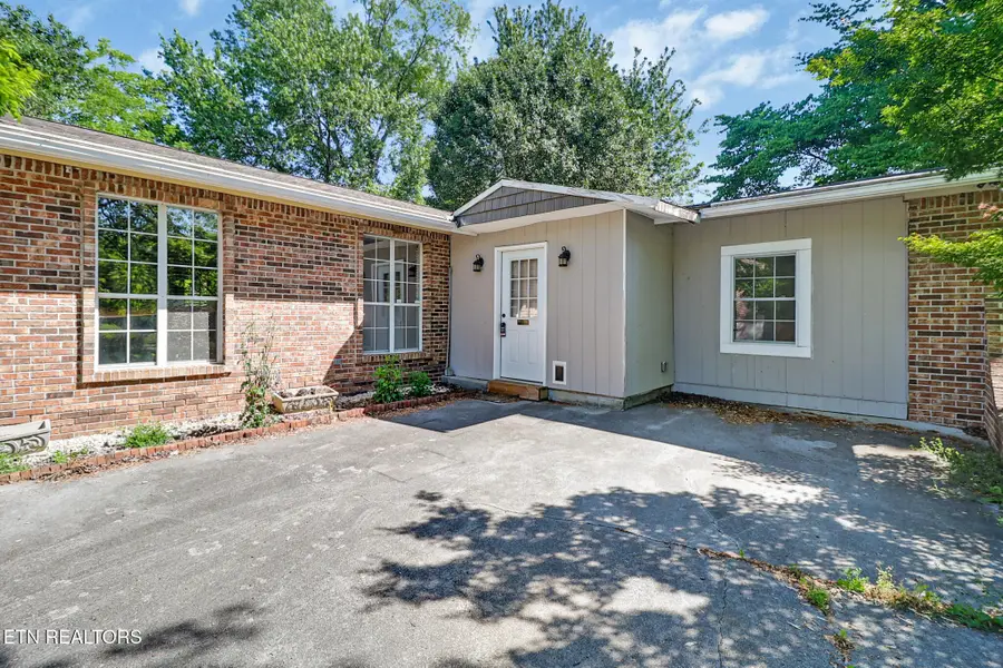 26 Lindale Lane, Oak Ridge, TN 37830 - #3