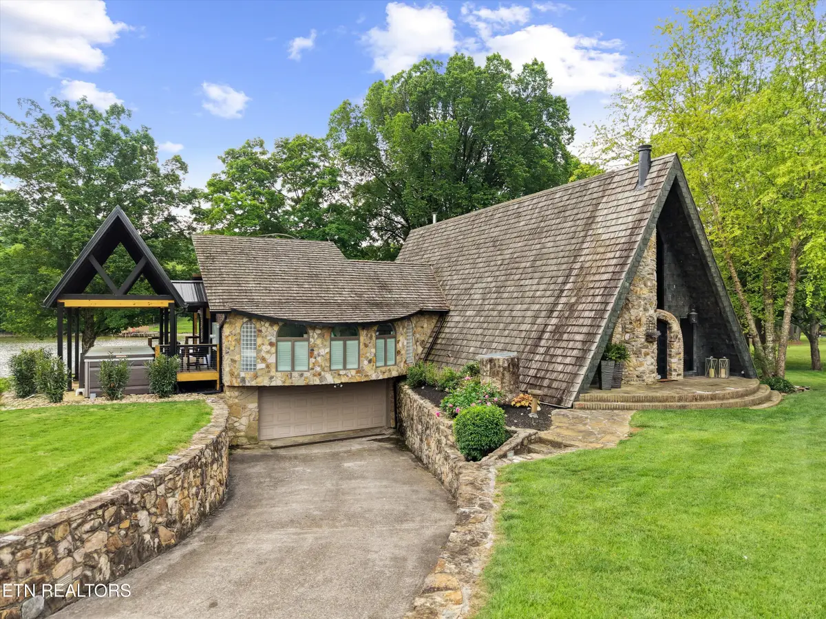 3260 Cox Rd, Louisville, TN 37777 - #1