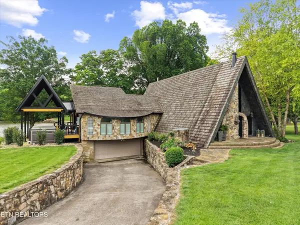 3260 Cox Rd, Louisville, TN 37777