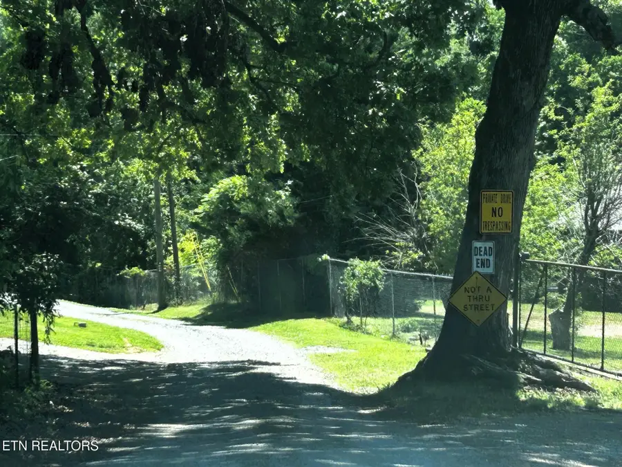 573 S Judd Rd, Decatur, TN 37322 - #2