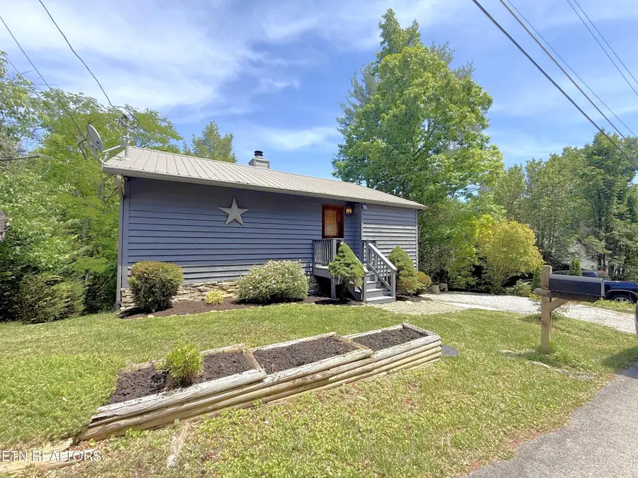 126 Cutter Gap Rd, Townsend, TN 37882 - #3