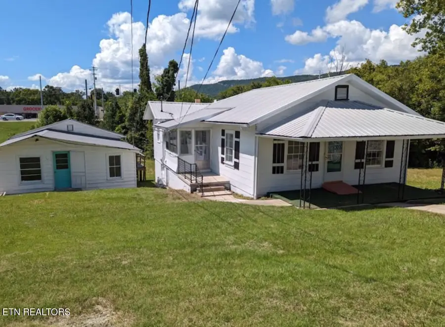 116 Flanders Ave #2, Harriman, TN 37748 - #2
