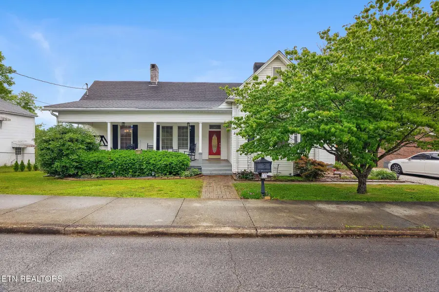 719 Medaris St, Clinton, TN 37716 - #2