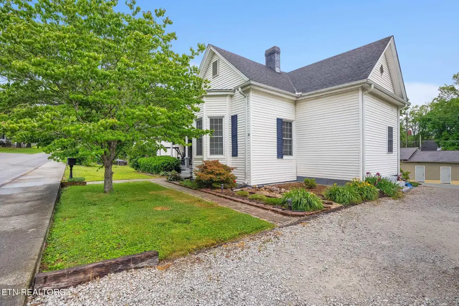 719 Medaris St, Clinton, TN 37716 - #3