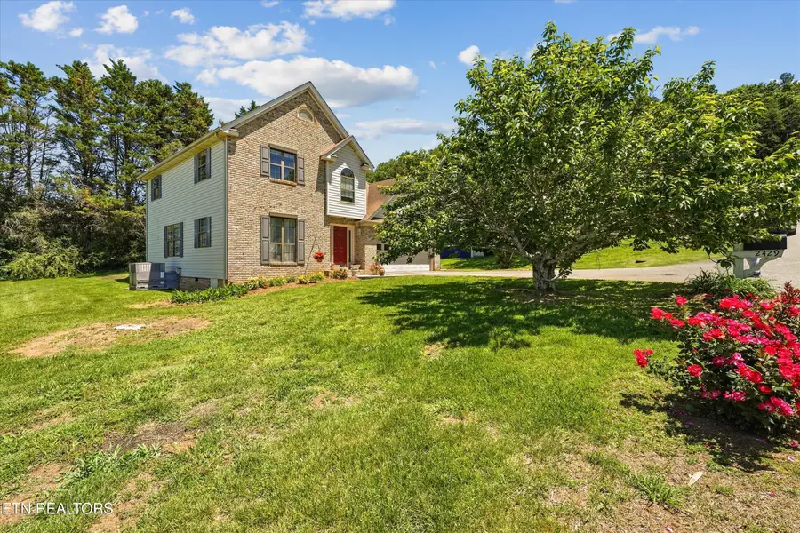 2429 Village Lane, Athens, TN 37303 - #2