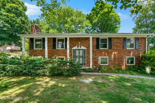 4201 Pleasantwood Drive, Knoxville, TN 37921
