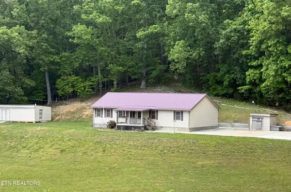 306 Dalton Rd, Harrogate, TN 37752