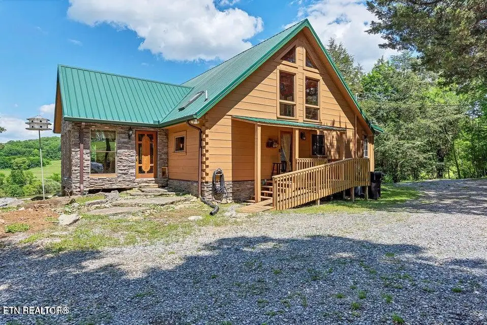 3560 Old Lowe's Ferry Rd, Louisville, TN 37777 - #1
