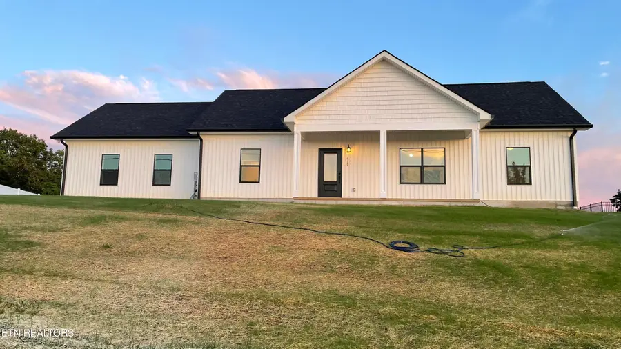679 Privet Drive, Dandridge, TN 37725 - #2