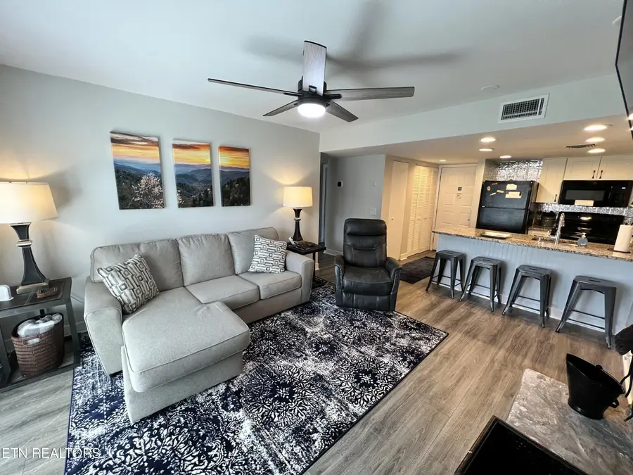 3710 Weber Rd #UNIT 104-C, Gatlinburg, TN 37738 - #3
