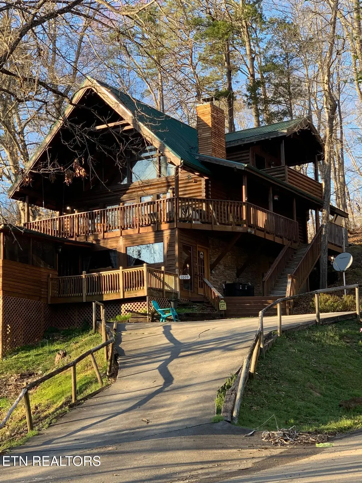 1009 Ravens Ford Way, Sevierville, TN 37876 - #1