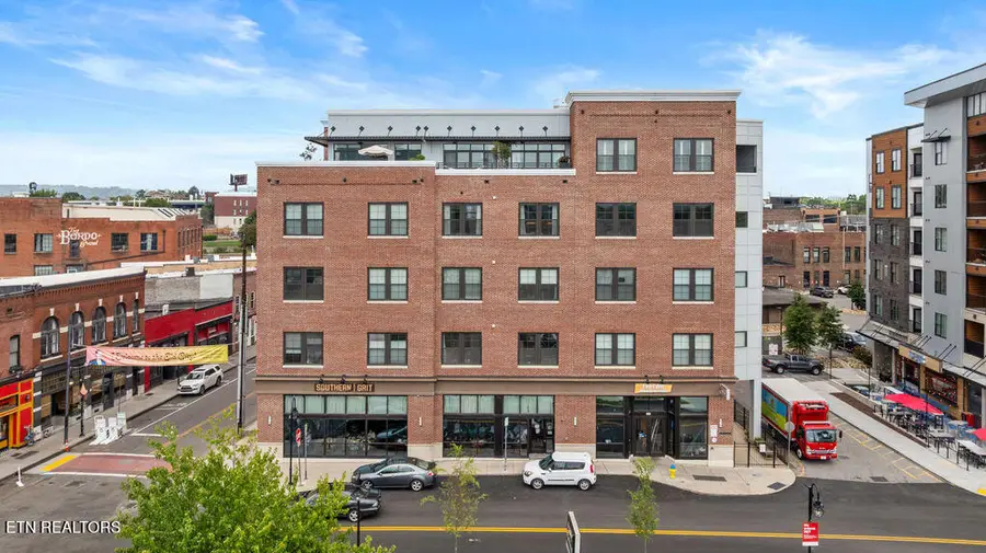 115 Willow Ave #204, Knoxville, TN 37915 - #2