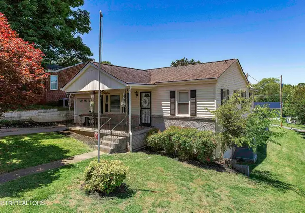 611 W 6th Ave, Lenoir City, TN 37771
