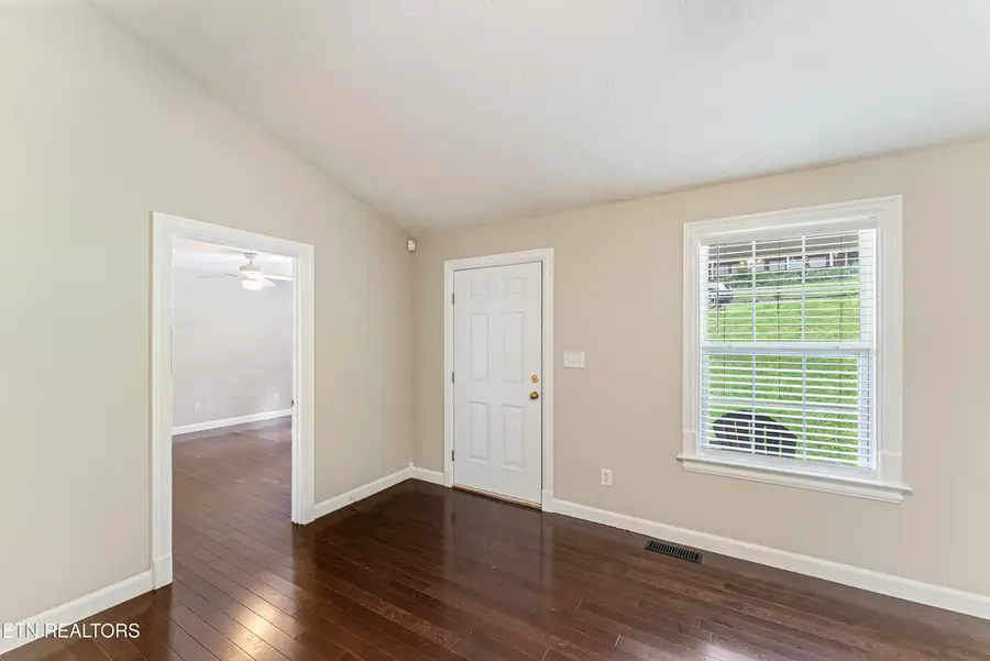 6133 Weems Rd, Knoxville, TN 37918 - #2