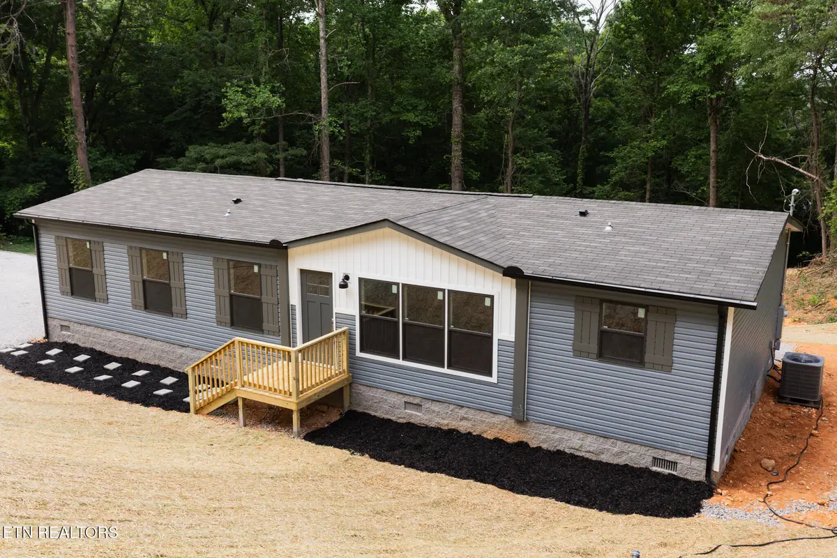 260 Island Ford Rd, Rocky Top, TN 37769 - #1