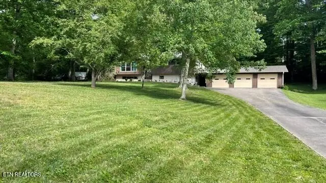 572 S Lake Drive, Oneida, TN 37841 - #1