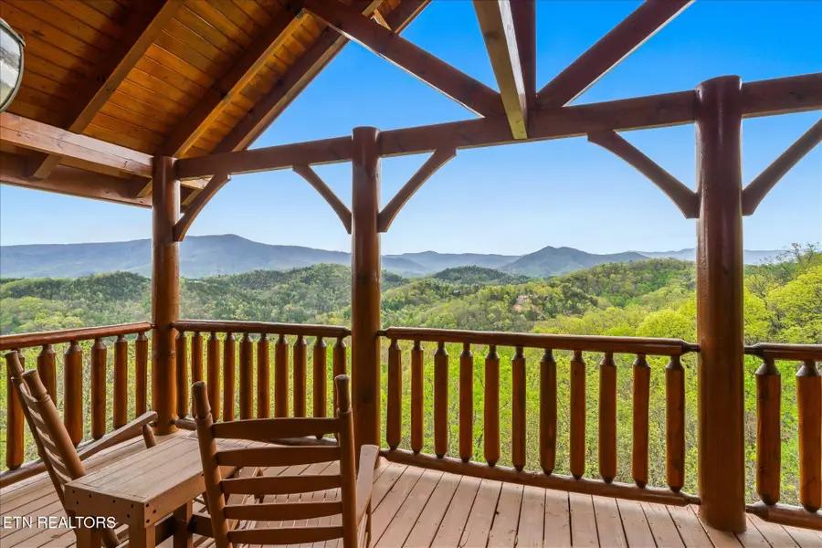 2722 Mountain Perserve Drive, Sevierville, TN 37862 - #2