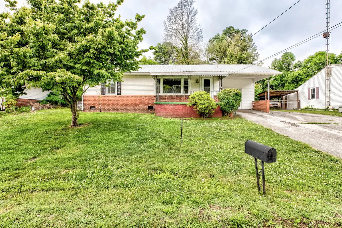 606 S 13th St, Lafollette, TN 37766 - #1