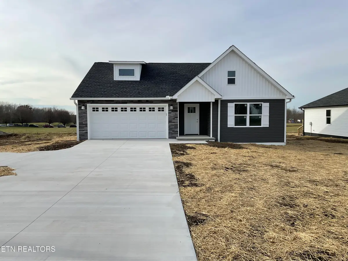 1293 Cook Rd, Crossville, TN 38555 - #1