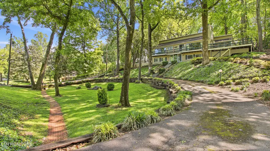 1313 S Chilhowee Drive, Knoxville, TN 37914 - #3