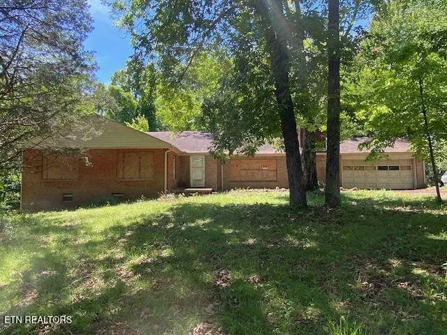3329 New Beverly Baptist Church Rd, Knoxville, TN 37918 - #1