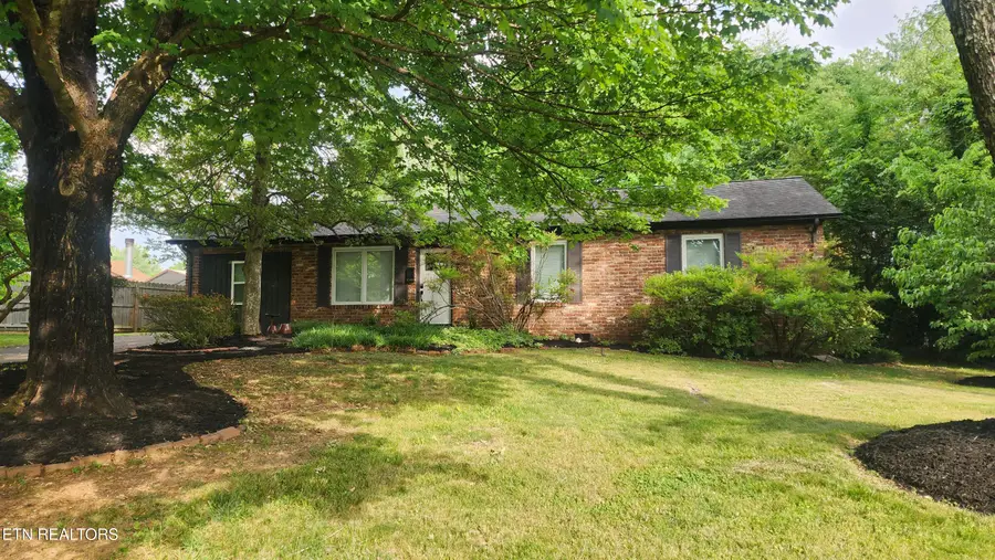 1048 Morrow Rd, Knoxville, TN 37923 - #3