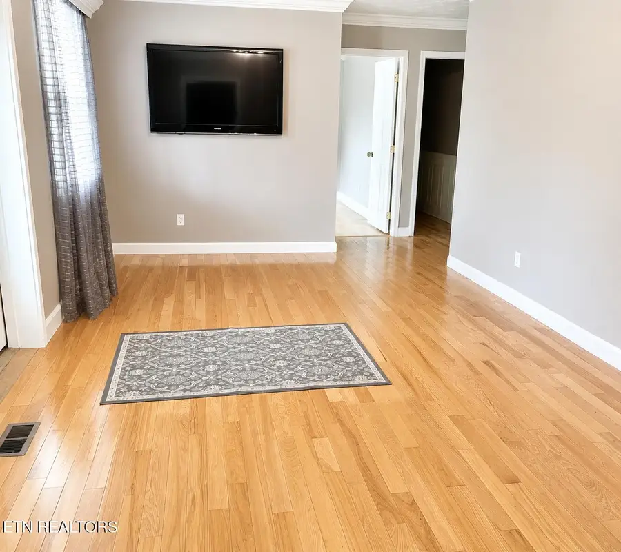 125 Parliament Rd, Harrogate, TN 37752 - #3