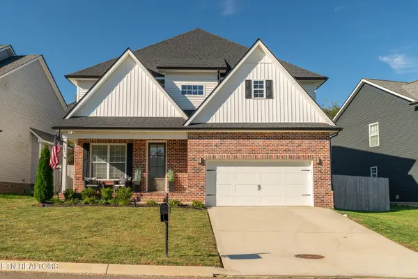 4941 Creek Bank Drive, Knoxville, TN 37920