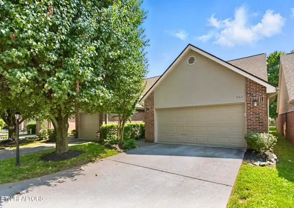 665 Farragut Commons Drive, Knoxville, TN 37934