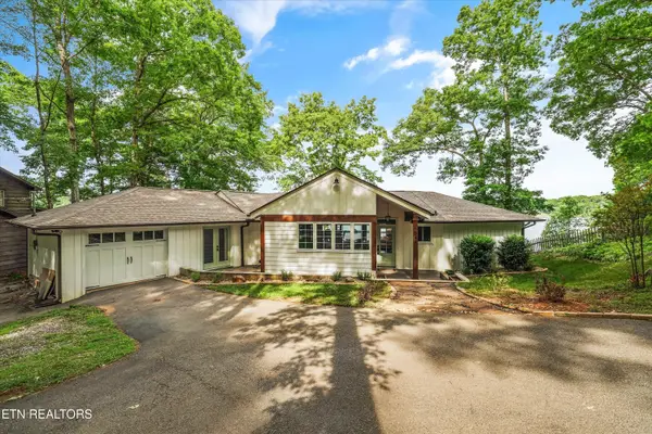 1041 Pioneer Circle, Friendsville, TN 37737